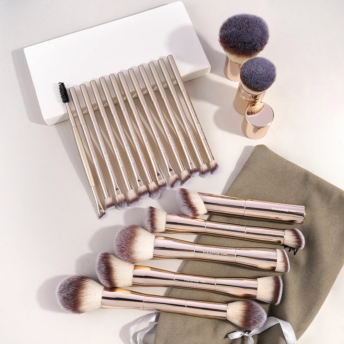 MAANGE 20-Piece Professional Makeup Brush Set