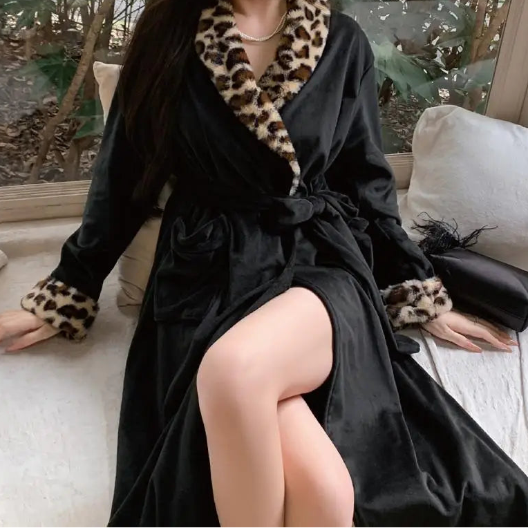 Luxury Leopard Print Robe