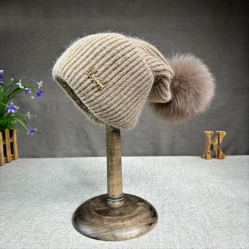 Women’s Rabbit Fur Pompom Beanie