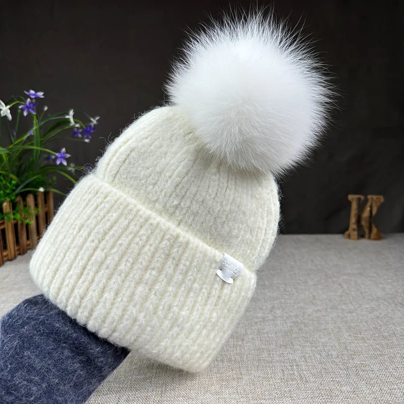 Women’s Large Rabbit Fur Pompom Beanie