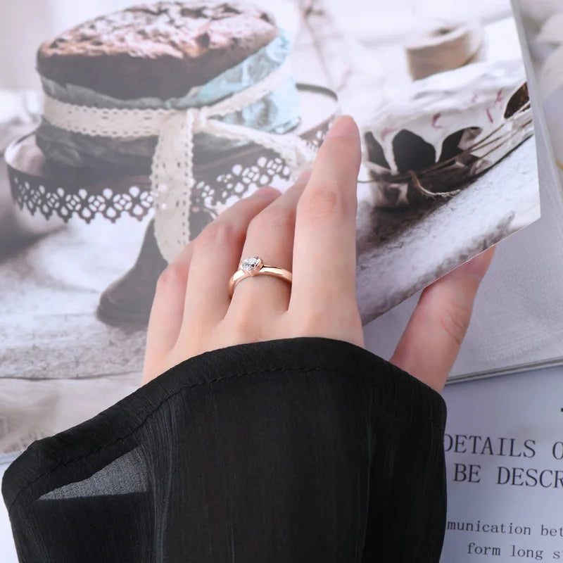 Anziw Heart Cut Moissanite Ring