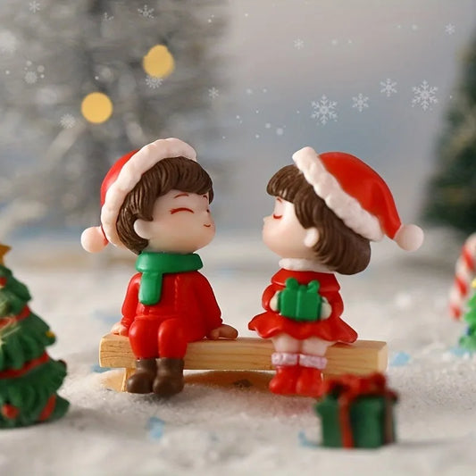 Mini Christmas Couple Statue