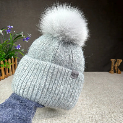 Women’s Large Rabbit Fur Pompom Beanie