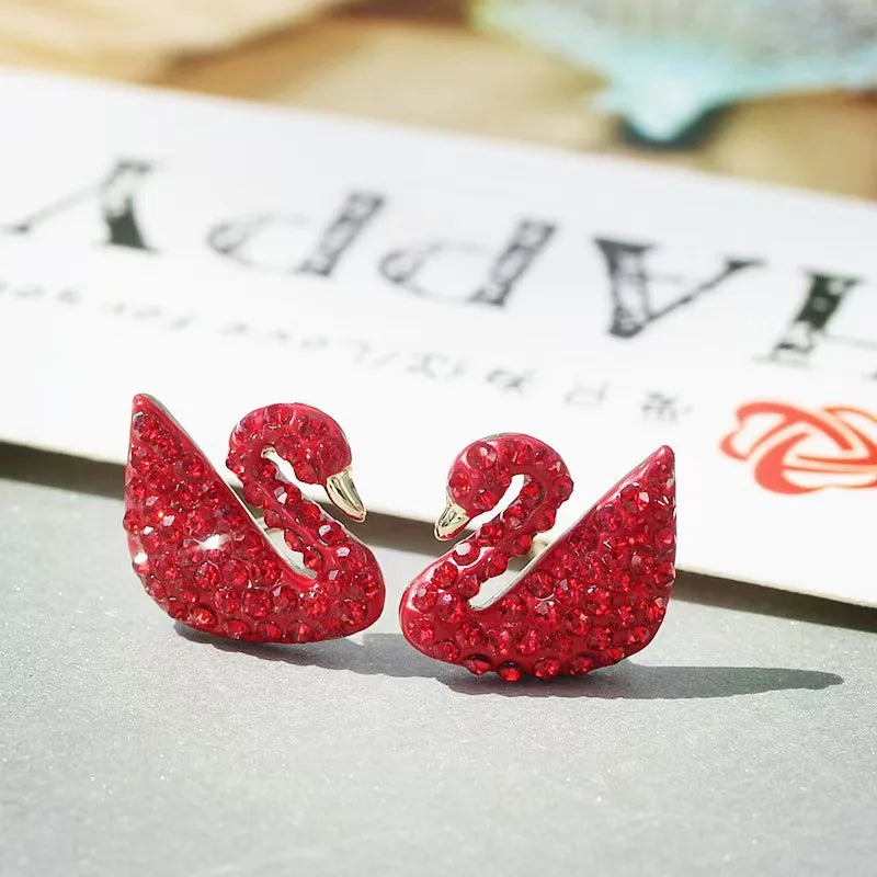 Black Swan Anniversary Necklace