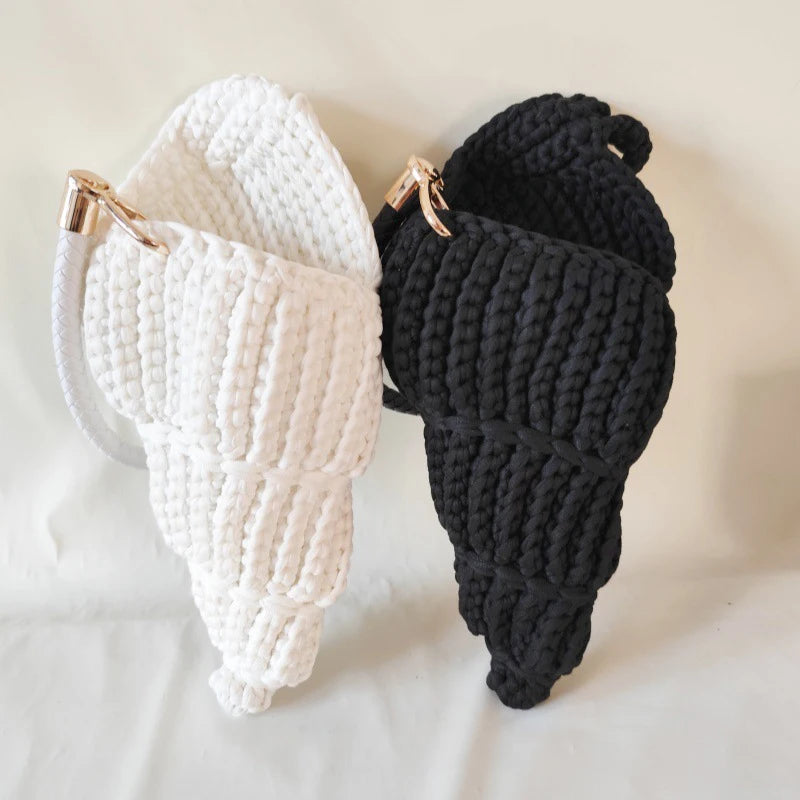 Hand-Woven Conch Pearl Chain Bag