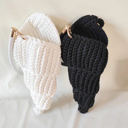 Hand-Woven Conch Pearl Chain Bag