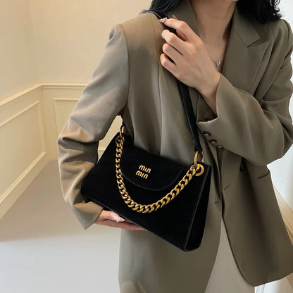 Classic Letter Design Shoulder Bag