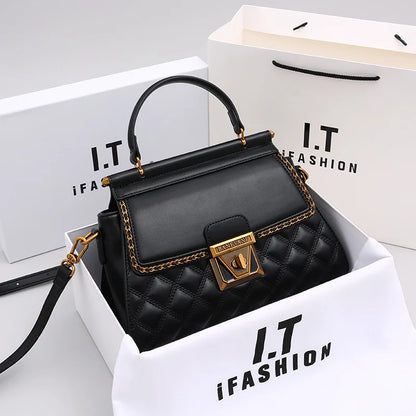 Diamond Grid Small Shoulder Bag