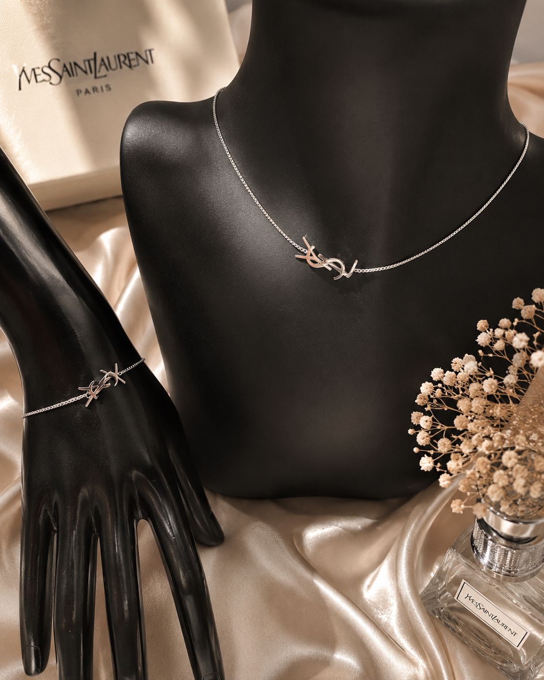 Minimalist silver necklace + bracelet set
