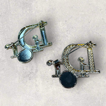 Initial “D” Style Crystal Brooch Pin with Stone – Gold Tone