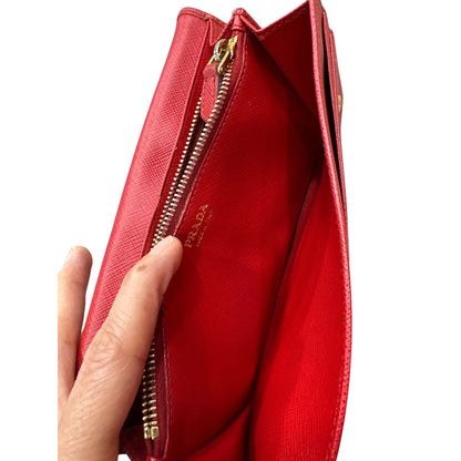 Prada large Saffiano leather wallet - Clairely Amazing