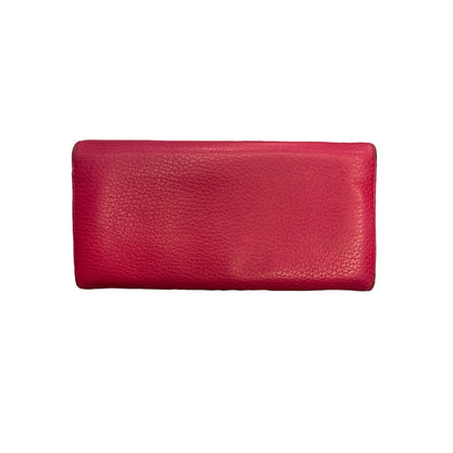 Gucci Magenta Swing Wallet