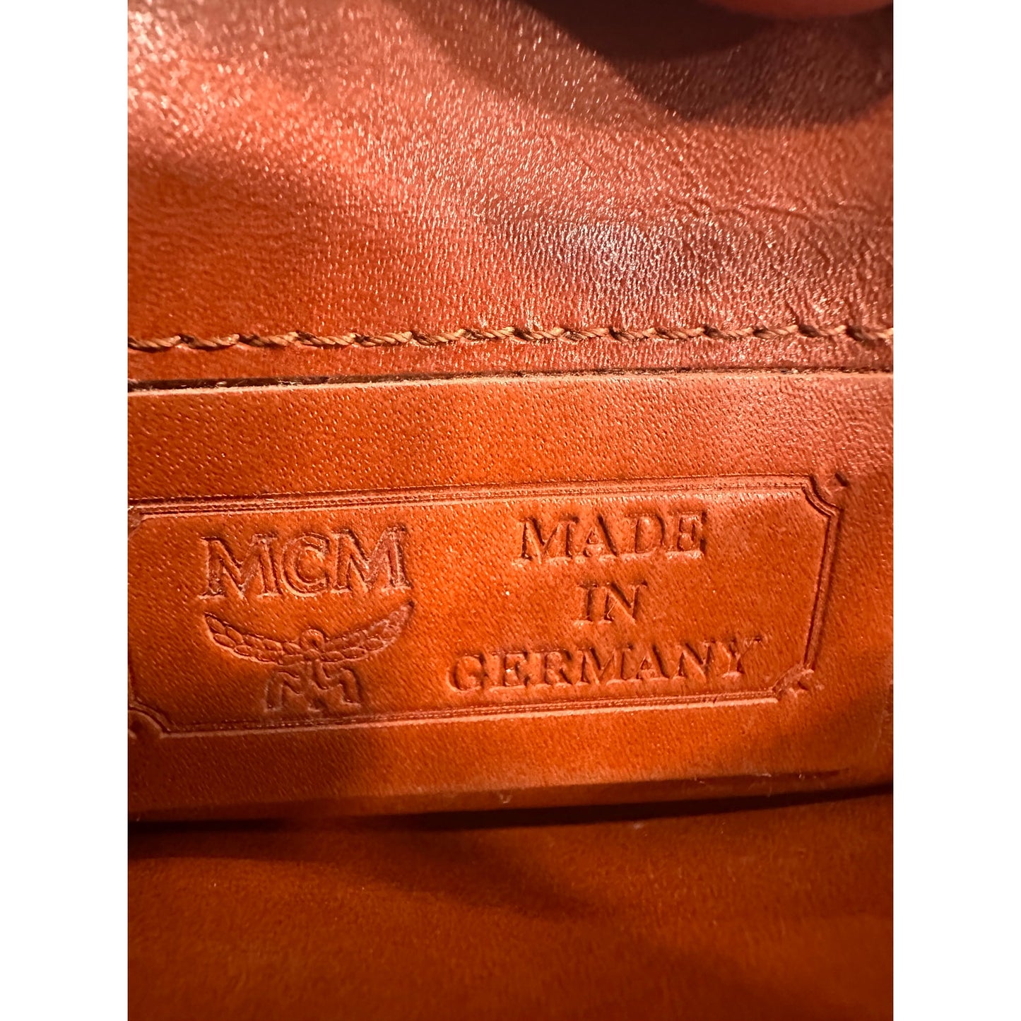 MCM Viestos Long Wallet