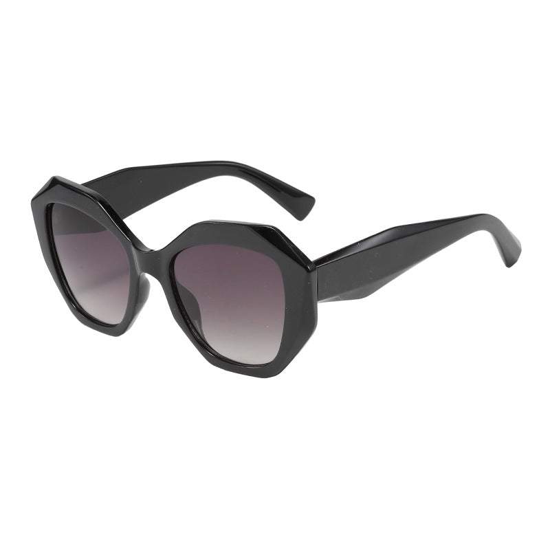 Oversized Geometric Fashion Sunglasses – UV400 | 2 Colors