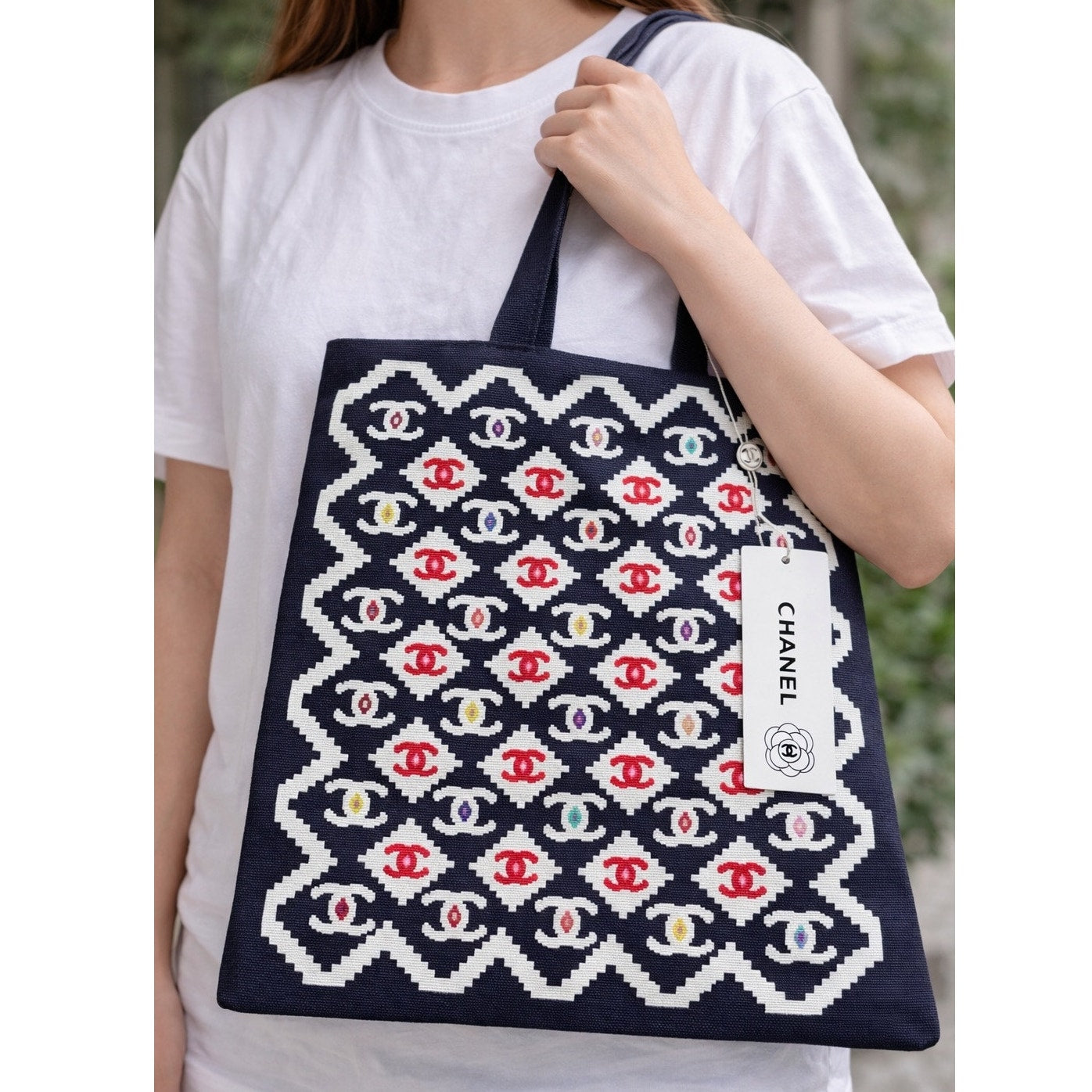 Beaute Navy Colorful Tote