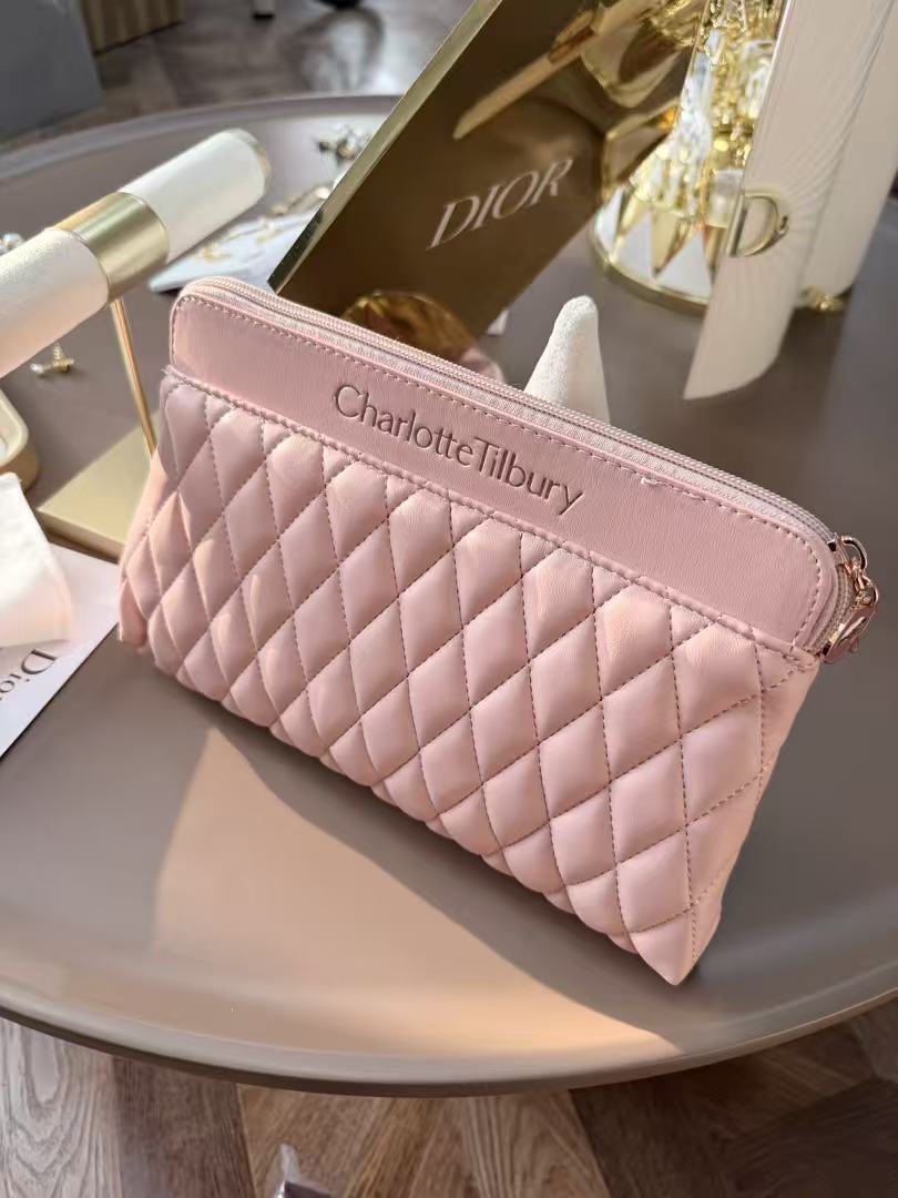 Charlotte Tilbury Quilted Pouch Collection (2 Colors) | VIP GWP Edition Makeup Bag
