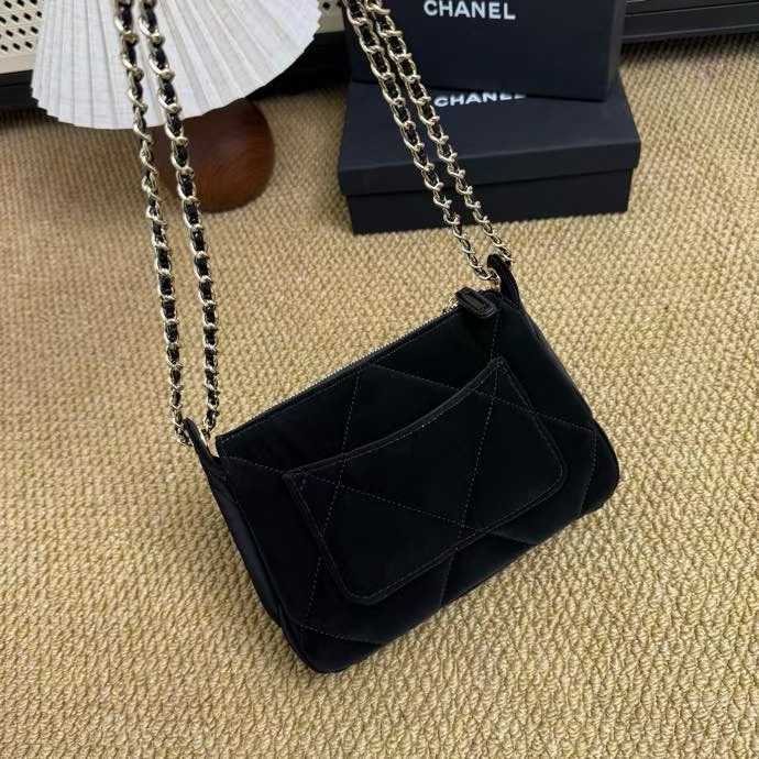 Velvet Quilted Double-Zip Mini Bag w/ Star Charm (GWP)